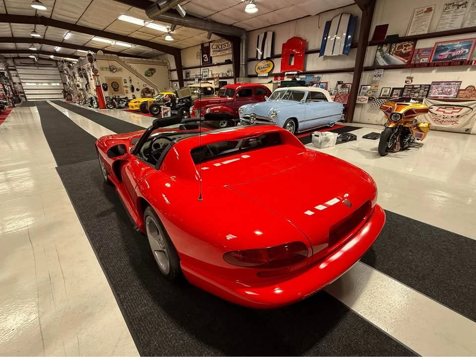 1992 Dodge Viper 1st Gen - Image 17 of 20