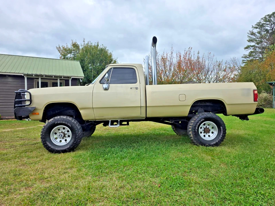 1992 Dodge Ram 1st Gen - Image 2 of 21