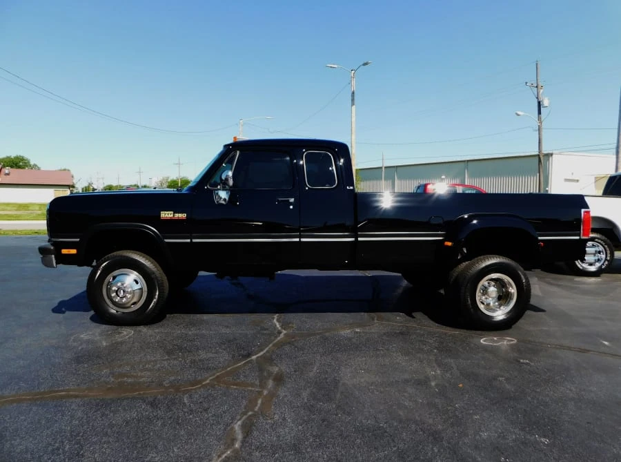 1992 Dodge Ram 1st Gen - Image 2 of 9