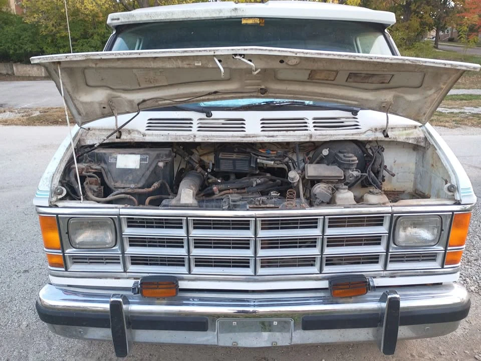 1992 Dodge Ram Van - Image 3 of 10