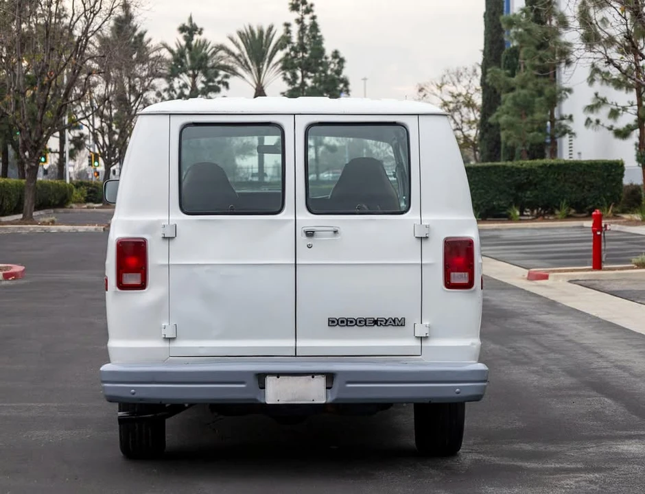 1992 Dodge Ram Van - Image 4 of 19