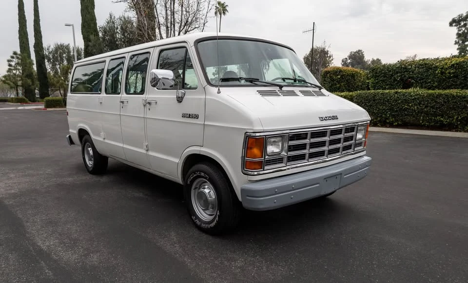 1992 Dodge Ram Van - Image 5 of 19