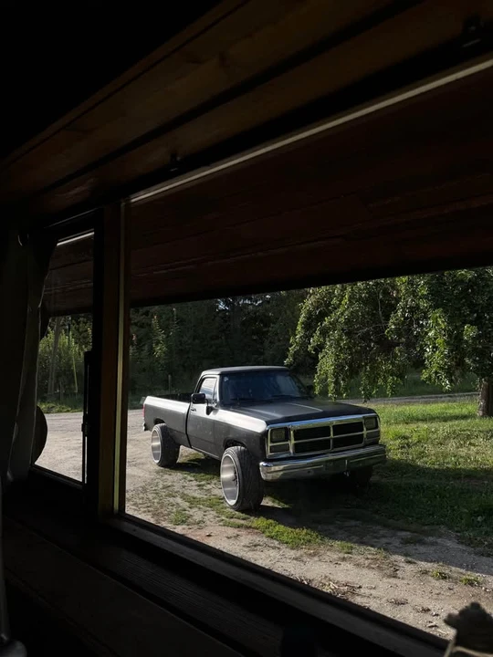 1992 Dodge Ram 1st Gen - Image 2 of 2