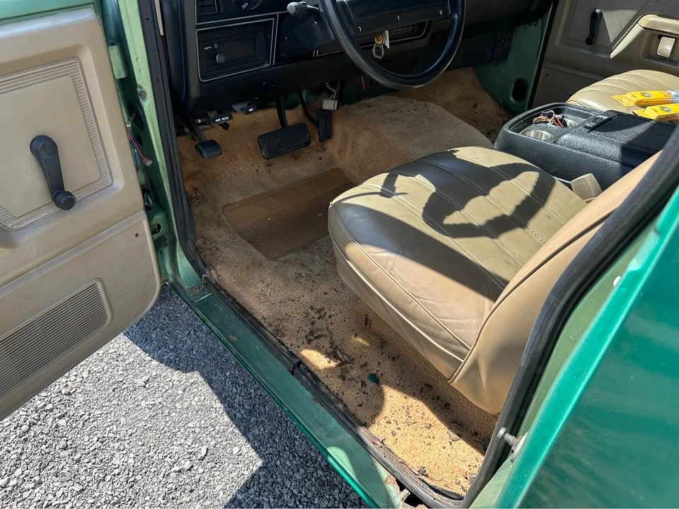 1992 Dodge Ramcharger - Image 8 of 11