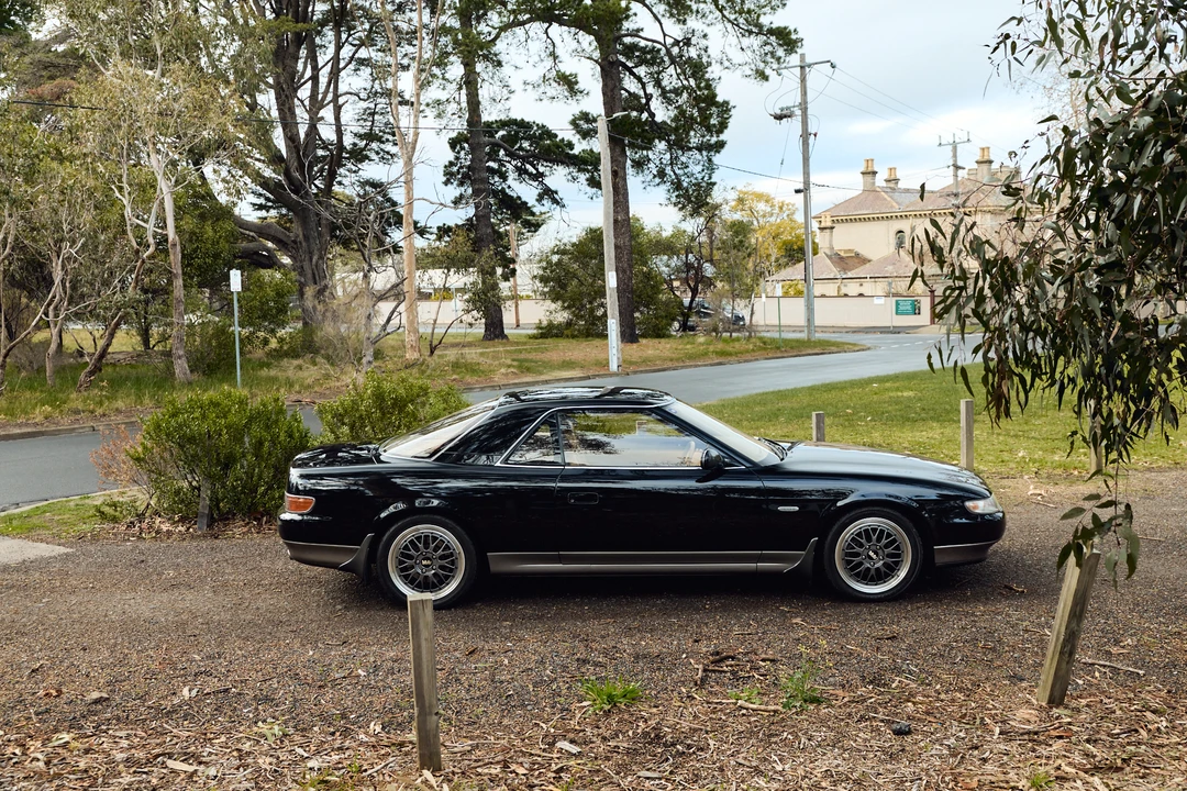 1992 Mazda JC Cosmo - Image 4 of 31