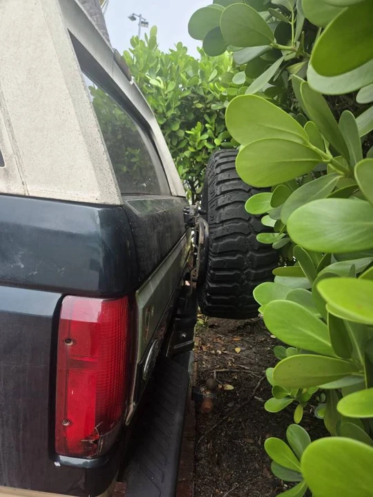 1992 Ford Bronco 5th Gen - Image 5 of 9