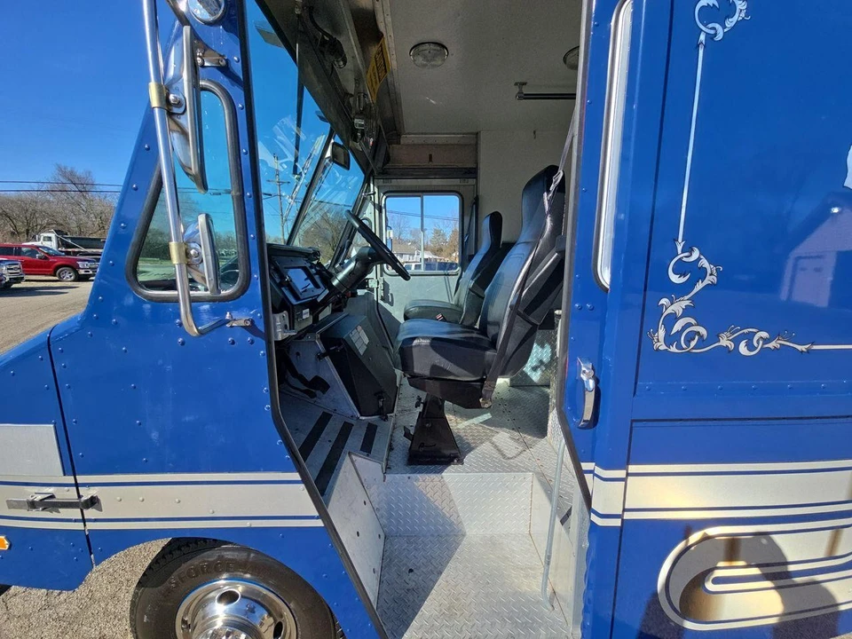 1992 Ford Econoline Van - Image 3 of 12