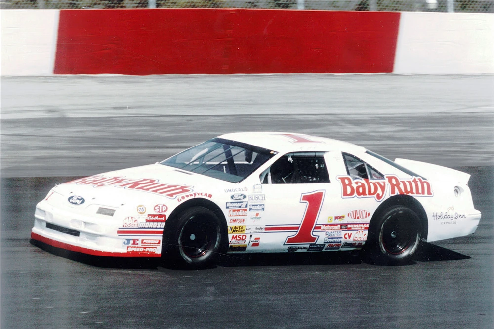 1992 Ford Thunderbird 10th Gen - Image 2 of 2