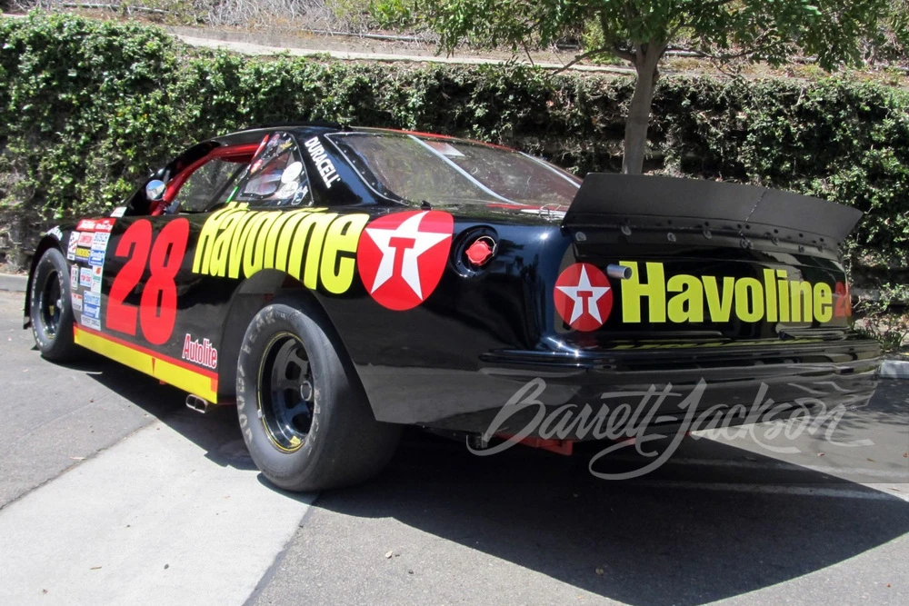 1992 Ford Thunderbird 10th Gen - Image 4 of 31