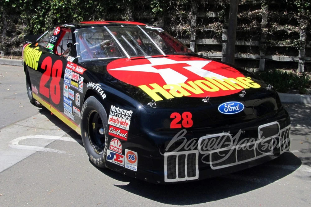1992 Ford Thunderbird 10th Gen - Image 9 of 31