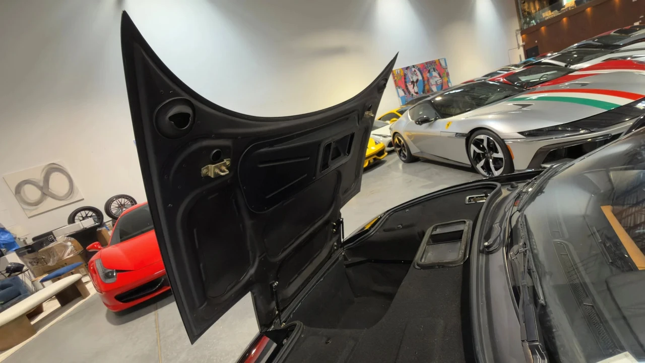 1992 Ferrari 348 ts - Image 18 of 27