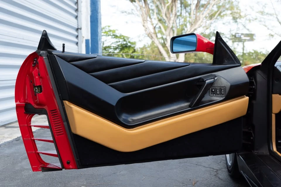 1992 Ferrari 348 - Image 14 of 20