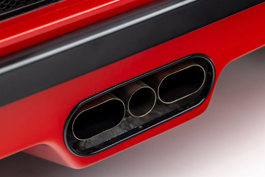 1992 Ferrari F40 - Image 26 of 31