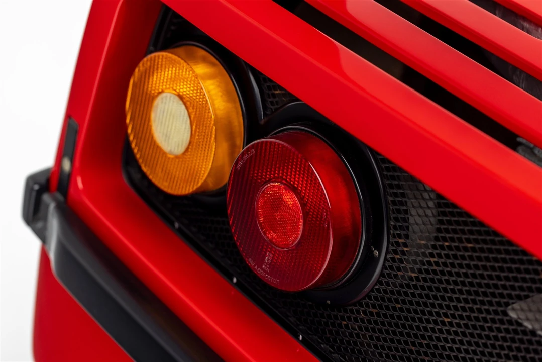 1992 Ferrari F40 - Image 24 of 31