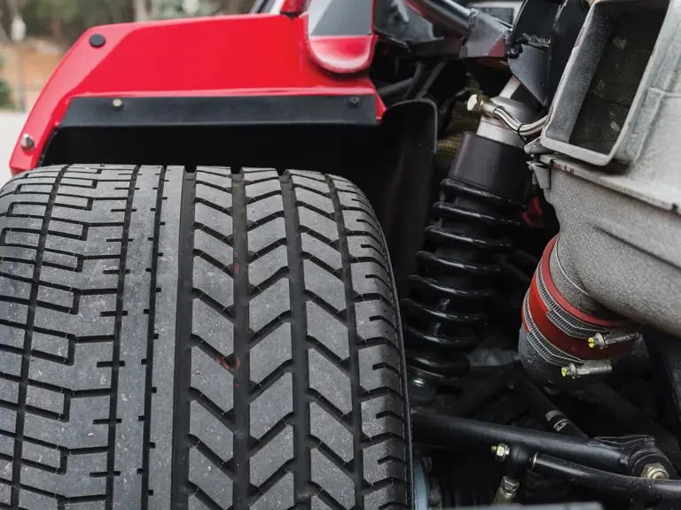 1992 Ferrari F40 - Image 29 of 31