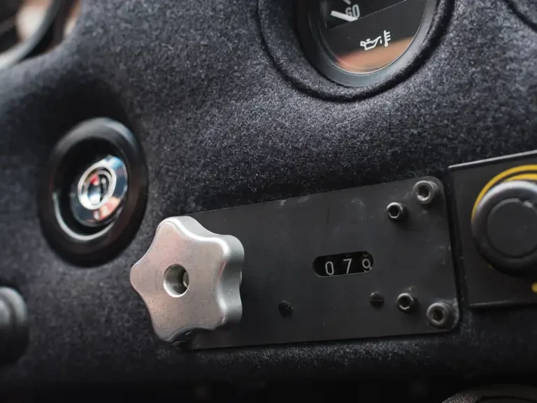 1992 Ferrari F40 - Image 16 of 31