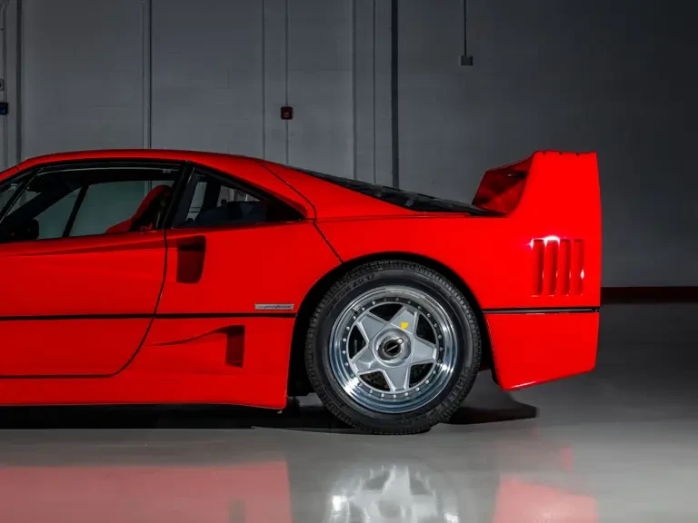 1992 Ferrari F40 - Image 16 of 31
