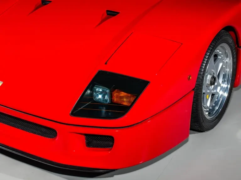 1992 Ferrari F40 - Image 28 of 31