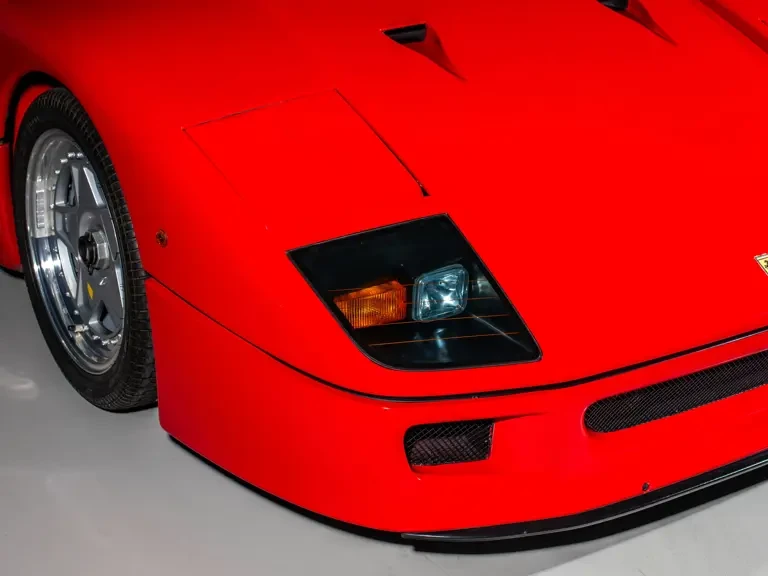 1992 Ferrari F40 - Image 29 of 31