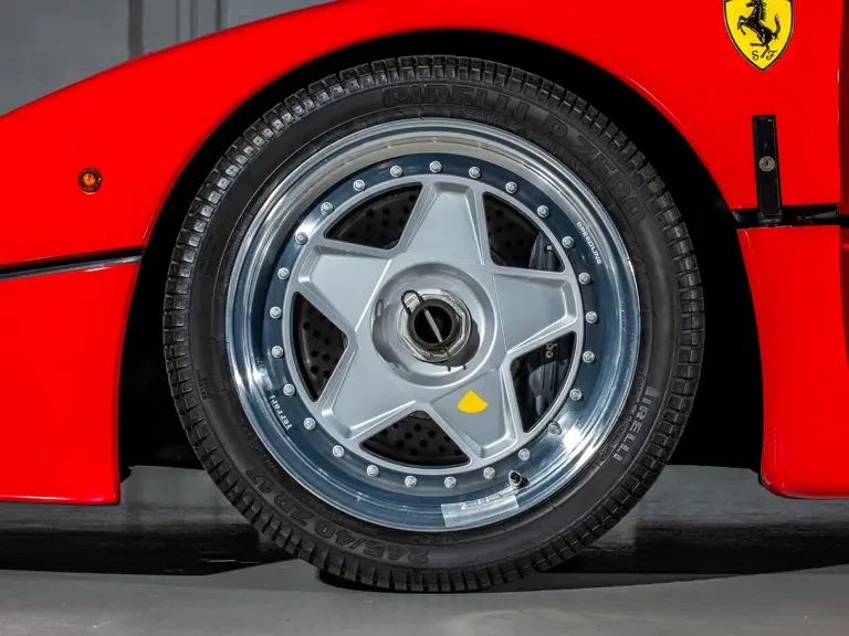 1992 Ferrari F40 - Image 18 of 31