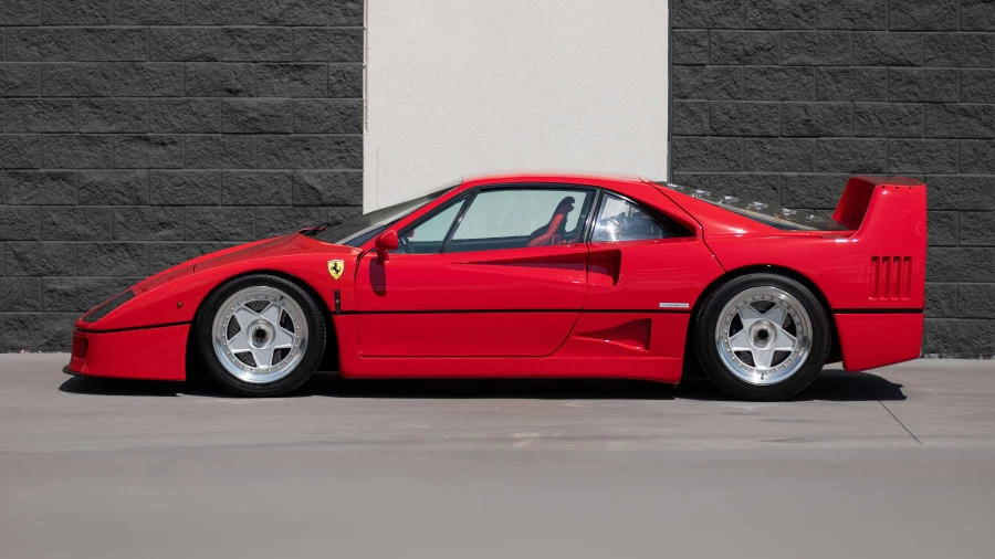 1992 Ferrari F40 - Image 2 of 31