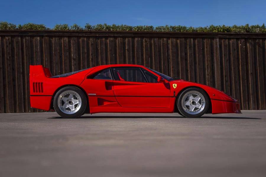 1992 Ferrari F40 - Image 2 of 31