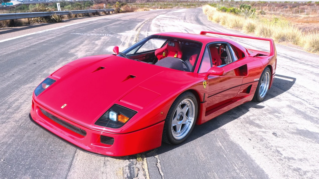 1992 Ferrari F40 - Image 2 of 31