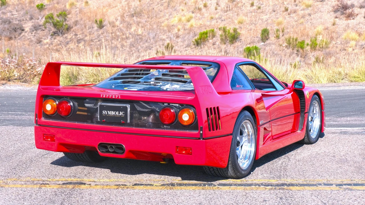 1992 Ferrari F40 - Image 24 of 31