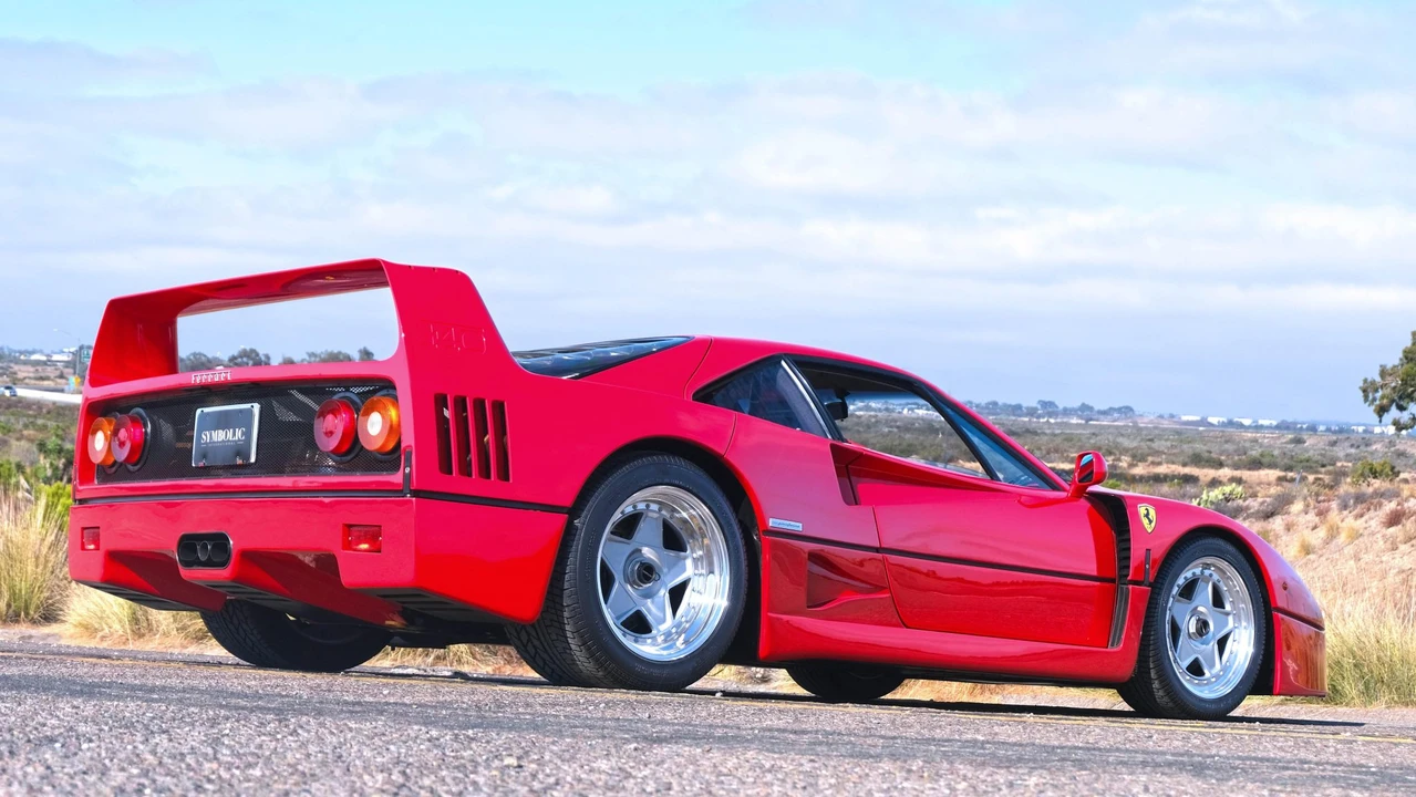 1992 Ferrari F40 - Image 23 of 31