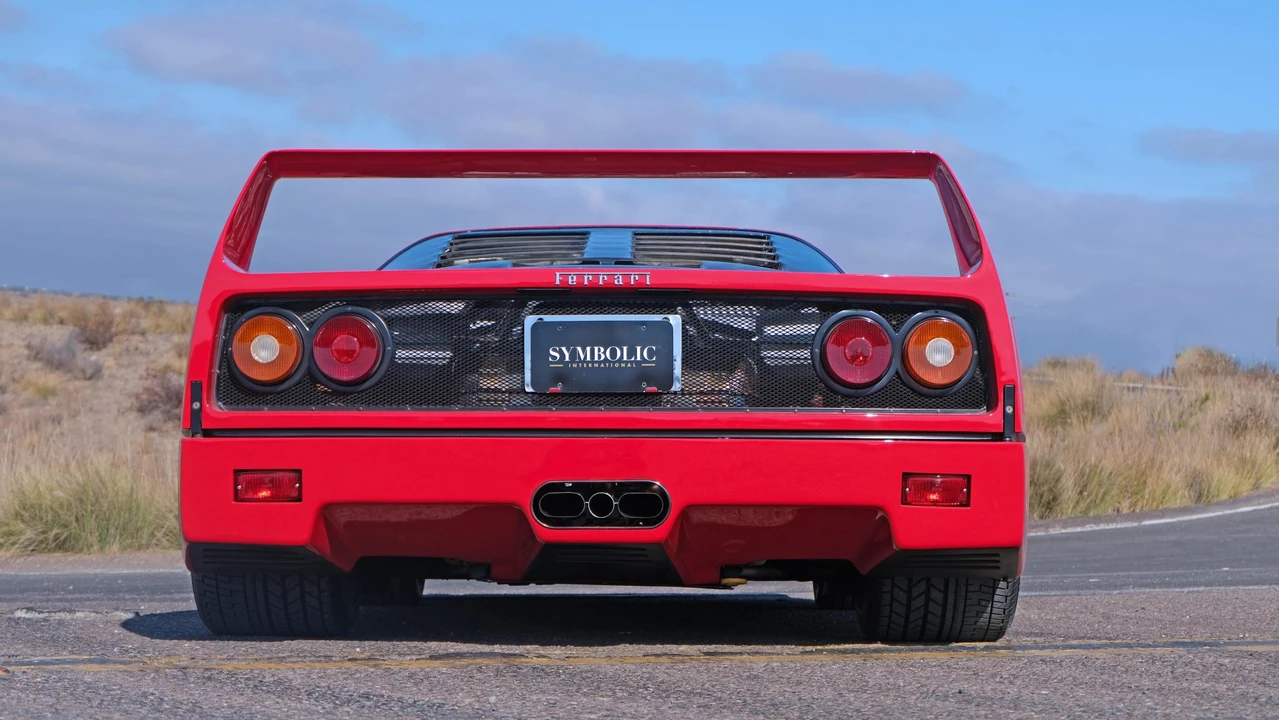 1992 Ferrari F40 - Image 26 of 31
