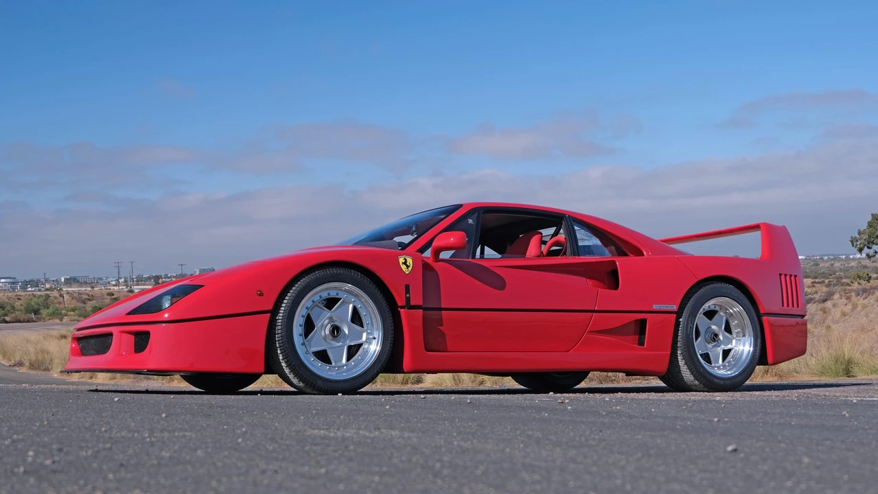 1992 Ferrari F40 - Image 27 of 31