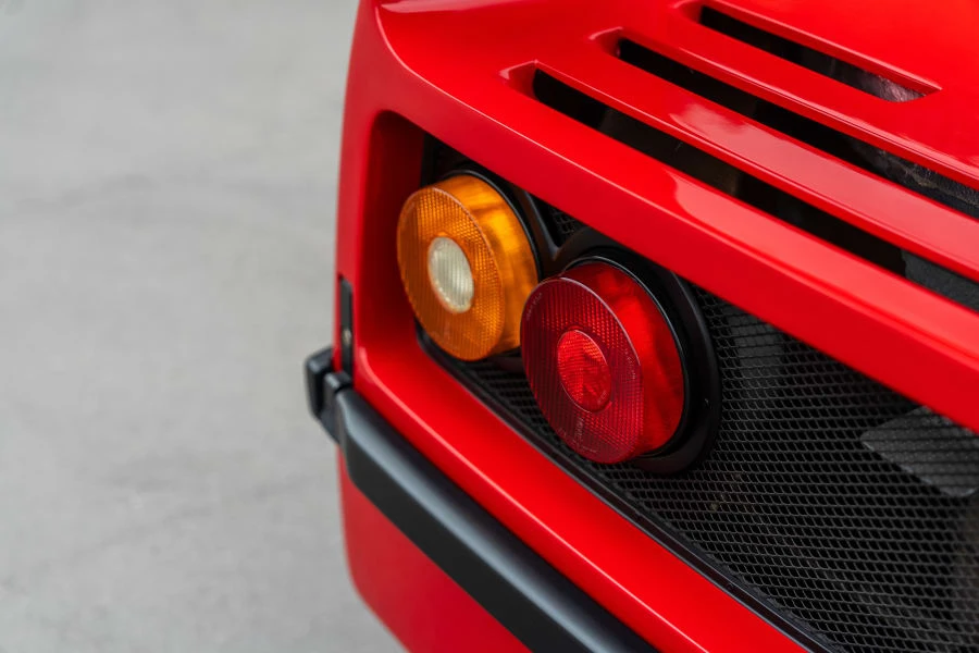 1992 Ferrari F40 - Image 30 of 31