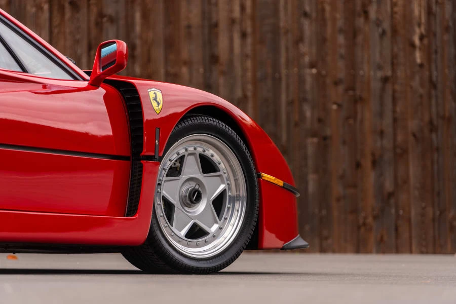 1992 Ferrari F40 - Image 9 of 31