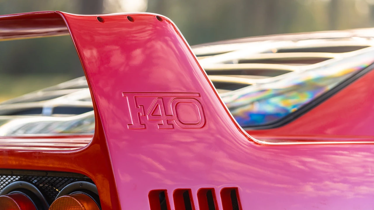 1992 Ferrari F40 - Image 11 of 31