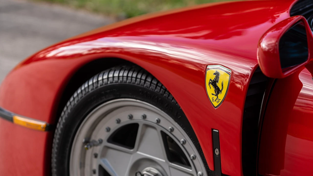 1992 Ferrari F40 - Image 16 of 31