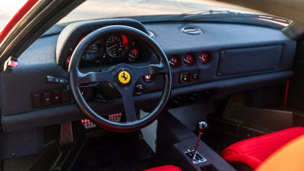 1992 Ferrari F40 - Image 18 of 31