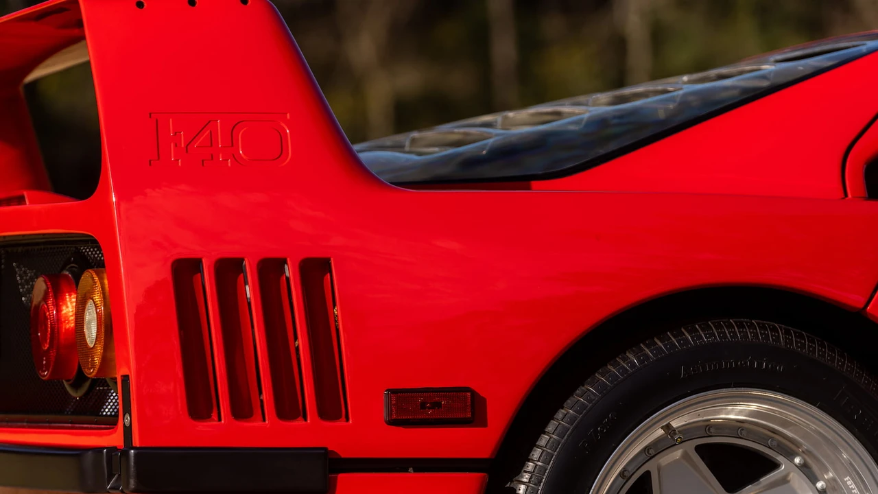 1992 Ferrari F40 - Image 22 of 31