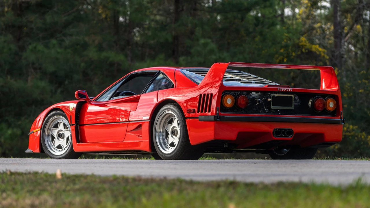 1992 Ferrari F40 - Image 27 of 31