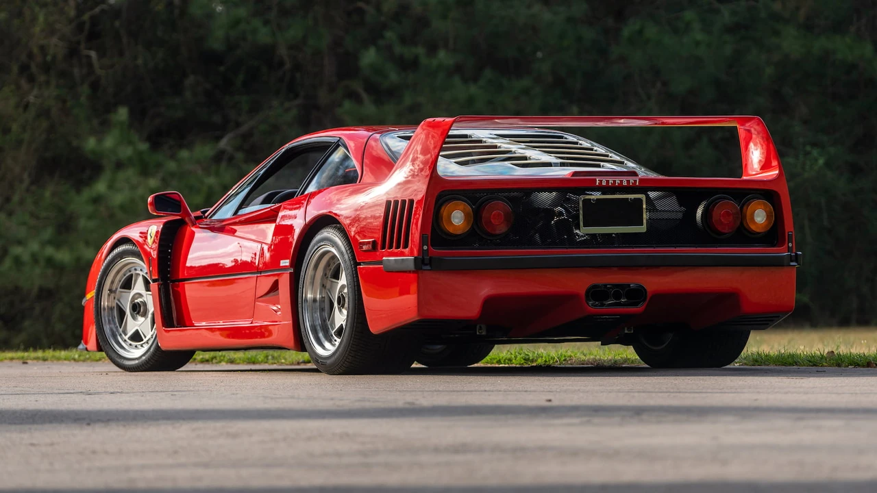 1992 Ferrari F40 - Image 3 of 31