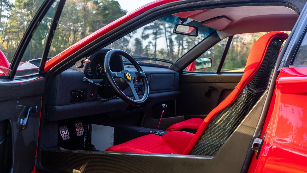 1992 Ferrari F40 - Image 4 of 31