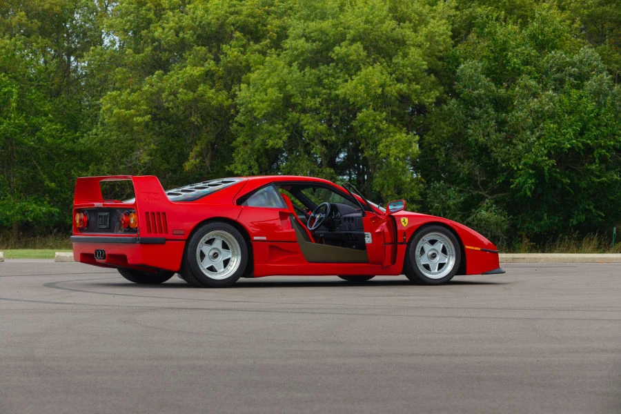 1992 Ferrari F40 - Image 16 of 31