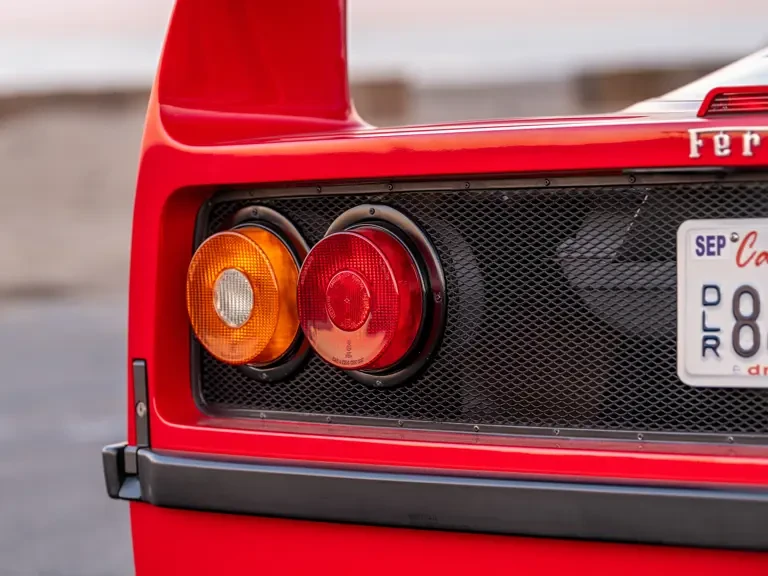 1992 Ferrari F40 - Image 26 of 31