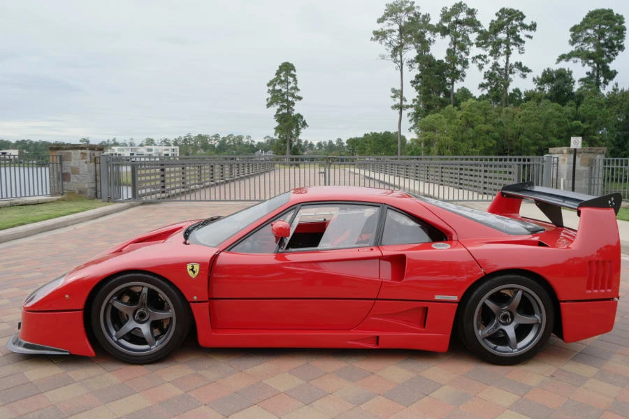 1992 Ferrari F40 - Image 2 of 8