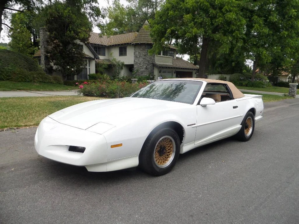 1992 Pontiac Firebird 3rd Gen - Image 3 of 17