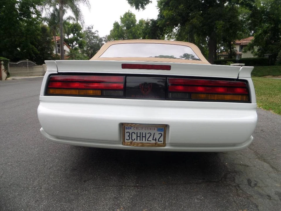 1992 Pontiac Firebird 3rd Gen - Image 6 of 17