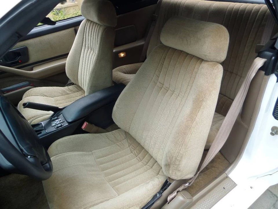 1992 Pontiac Firebird 3rd Gen - Image 10 of 17
