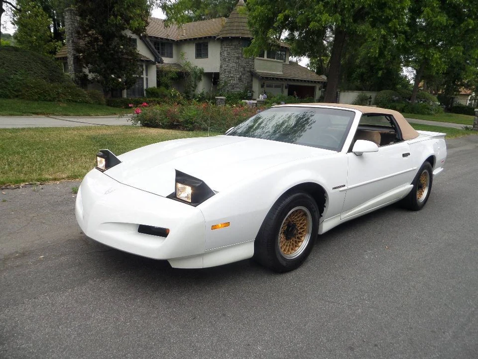 1992 Pontiac Firebird 3rd Gen - Image 4 of 17