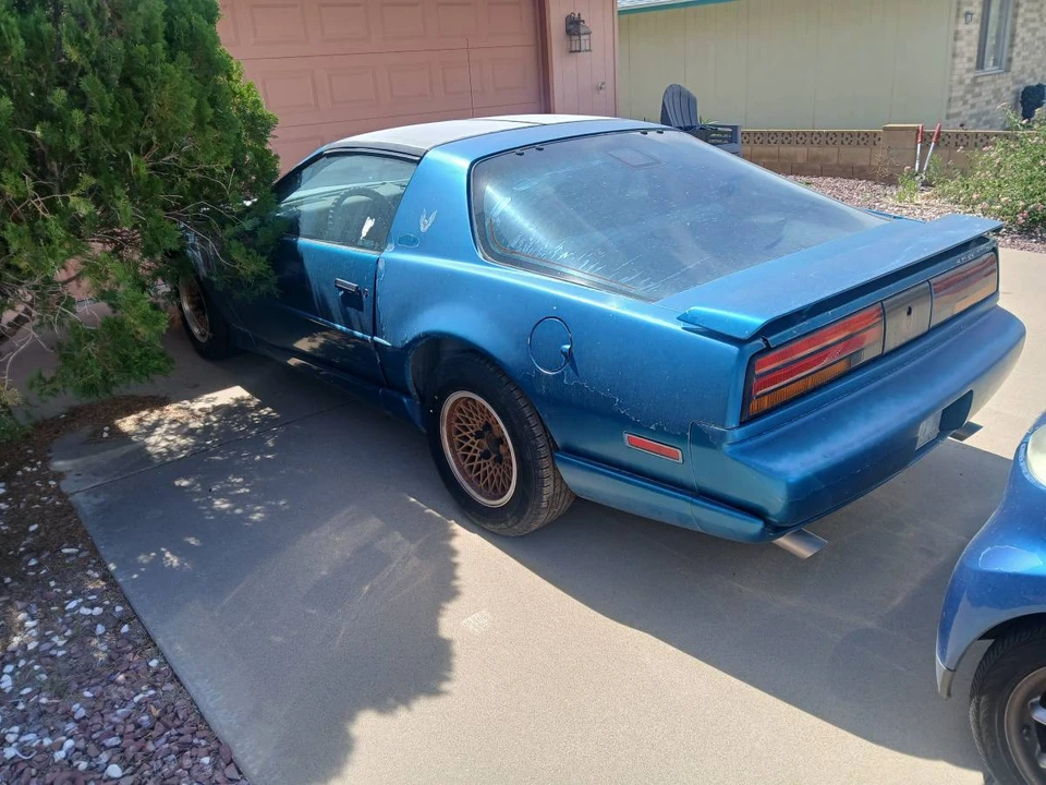 1992 Pontiac Firebird 3rd Gen - Image 2 of 6