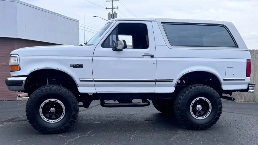 1992 Ford Bronco 5th Gen - Image 2 of 7