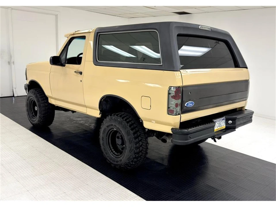 1992 Ford Bronco 5th Gen - Image 3 of 31